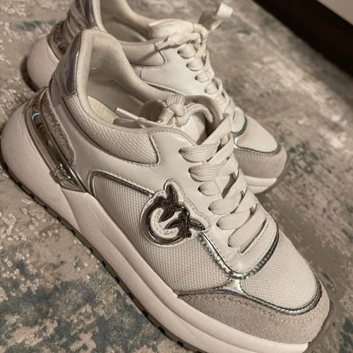 Pinko sneakers αθλητικά σε πολύ καλή κατάσταση, άσπρο και ασημί