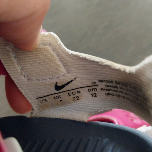 Nike baby shoes used, size 22, comfortable and lightweight