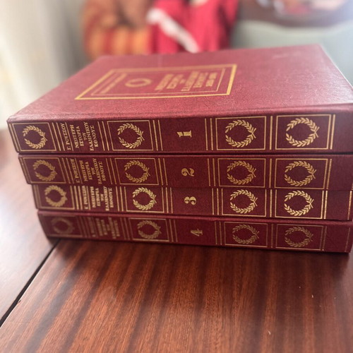 Set of 4 volumes Neoteri Istoria tou Ellinikou Ethnous by Roussos, like new