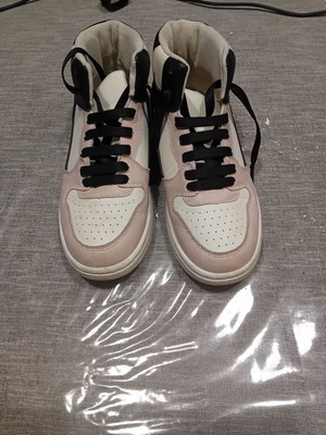 Athletic shoes used, size 35