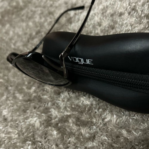 Vogue women's sunglasses like new, unworn