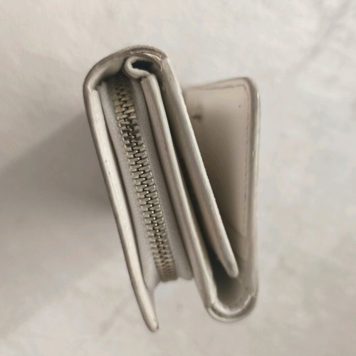 Alviero Martini 1a Classe wallet used, white and beige
