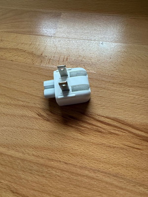 Apple Γνήσιος αντάπτορας πρίζας USA Plug για MacBook Pro και Air σαν καινούργιο