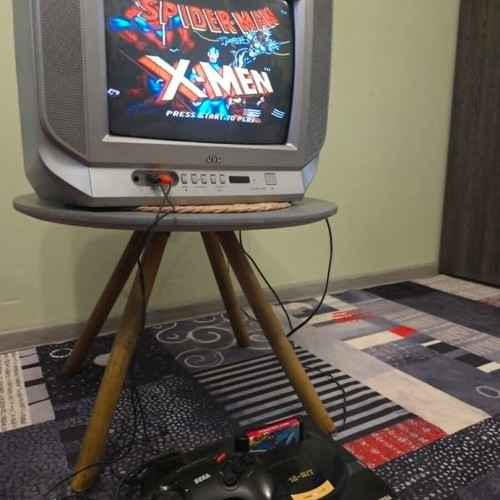 Sega Mega Drive 1 like new with TV and Spider Man game