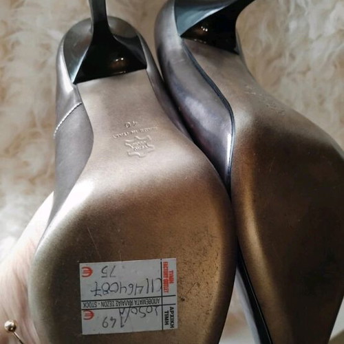 Pumps like new, size 40