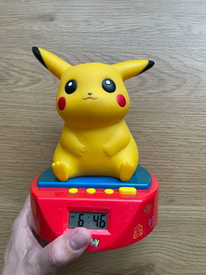 Pokemon Pikachu alarm clock used, vintage Nintendo 1998