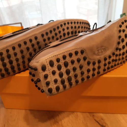 Tod's leather loafers size 44.5 like new, beige