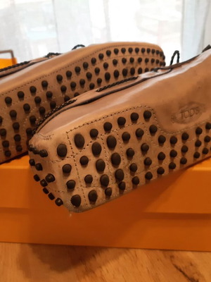 Tod's leather loafers size 44.5 like new, beige