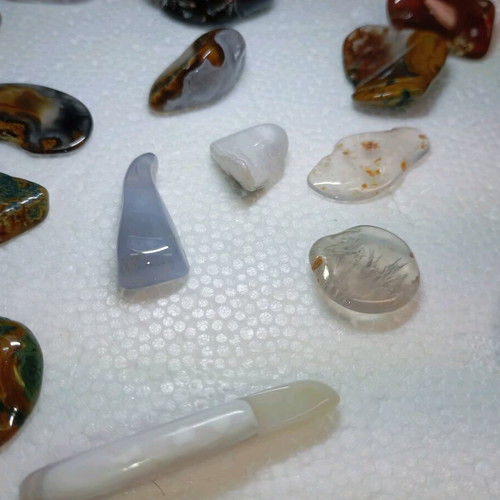 Package of various rocks like new