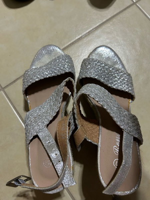 Silver straw shoes used size 37 Famous Shoes