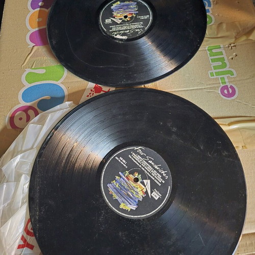 Vinyl records used, pack of 2, mix