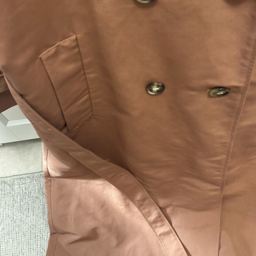 Vero Moda trench coat in perfect rotten apple color, medium, like new