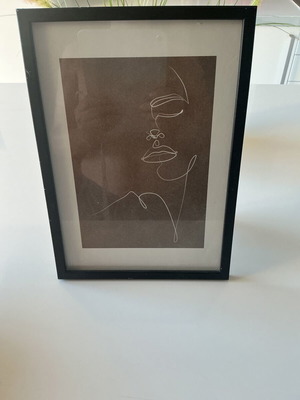 Κάδρο κορνίζα minimal, διαστάσεων 32x23, γυναικεία μορφή