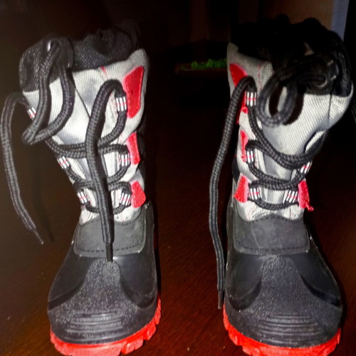 Nora Olang Snow Boots Size 24 Like New, Anatomical