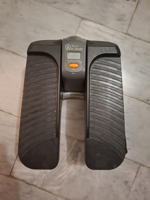 Twist & Shape Stepper like new fitness equipment