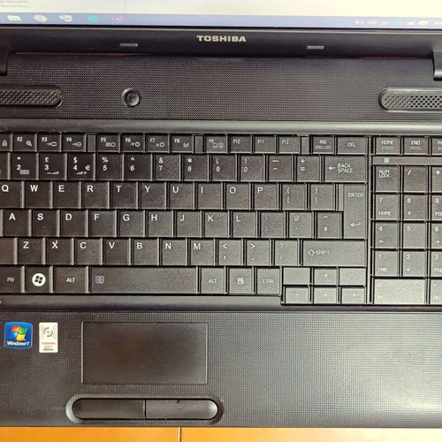 Toshiba Satellite C660 laptop used, Intel Pentium, 4GB RAM, 500GB HDD, Windows 10
