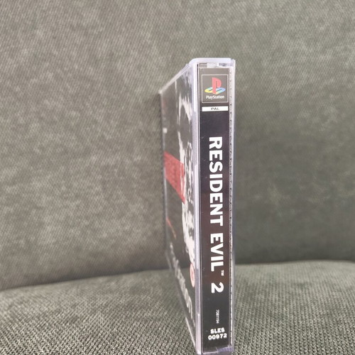 Resident Evil 2 PS1 game used, UK English version