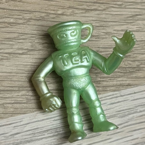 Alien figure green pearl used