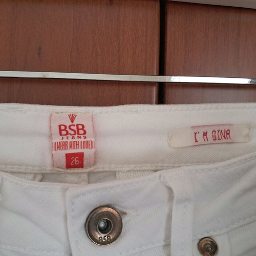 BSB white jeans like new, size 26, bootcut