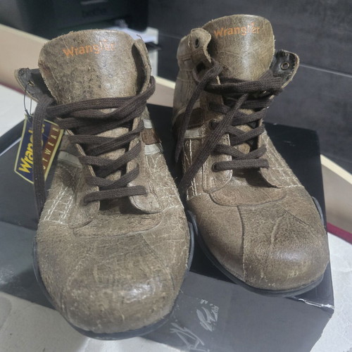 Wrangler μποτάκια μέγεθος 43 καινούργια, καφέ