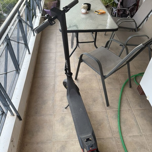 Xiaomi Electric Scooter 4 Lite Gen 2, like new, under 100 km