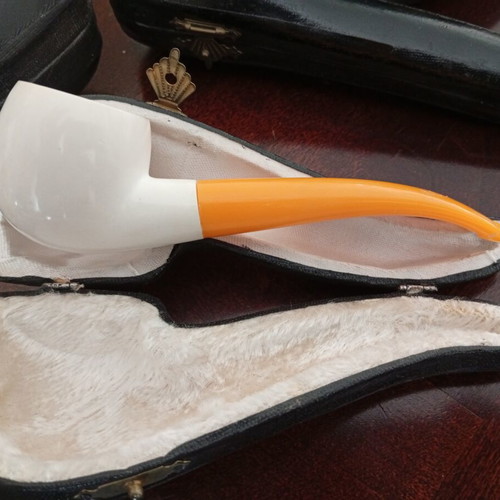 Meerschaum pipe new, made of sepiolite