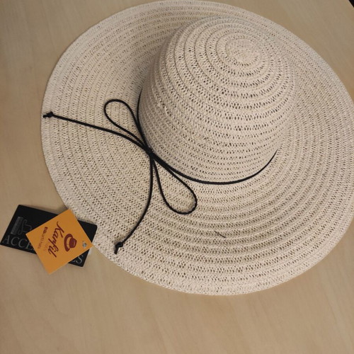 Women's white summer hat new, size L