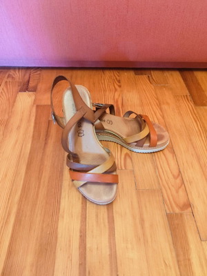 Eva Frutos leather platform sandals like new, yellow and orange