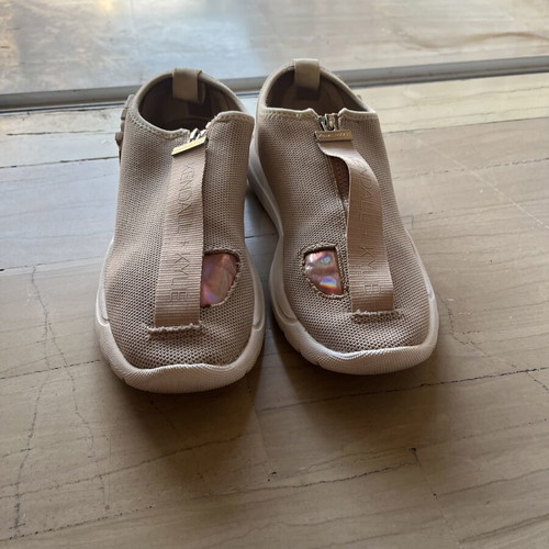 Kendal&Kylie athletic shoes used, size 40.5-41
