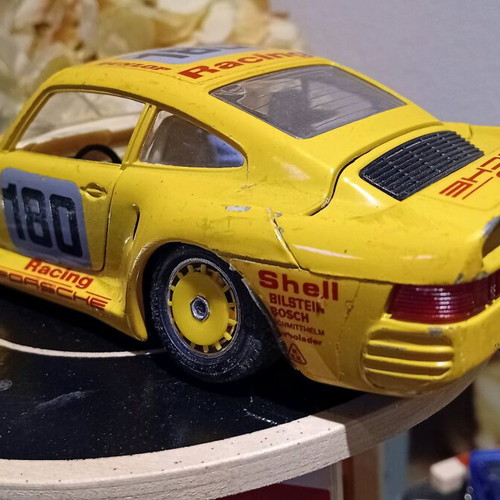 Vintage diecast Bburago Porsche 959 1/24 used