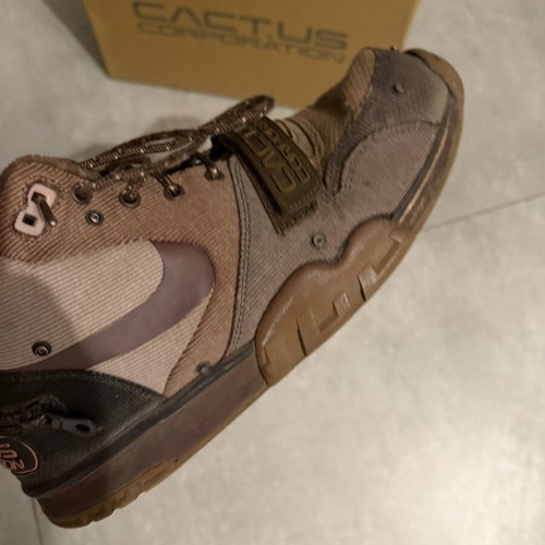 Travis Scott x Nike Trainers used, size 46, brown