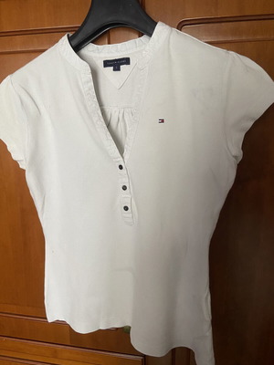 Γυναικεία μπλούζα Tommy Hilfiger μέγεθος S σαν καινούργιο