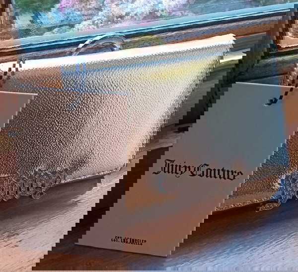 Silver Metallic Purce Juicy Couture -Ασημι Μεταλλικό Πορτοφολι Juicy Couture