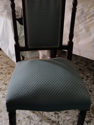 Wooden solid dining chairs like new, set of 6 with petrol upholstery