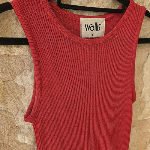 Wallis Red Ribbed Knit Sleeveless Tank Top like new