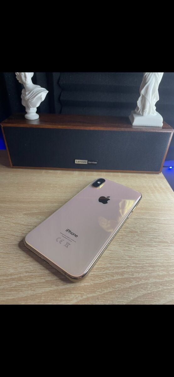 iPhone XS rose gold 256GB like new - € 130,00 - Vendora.cy