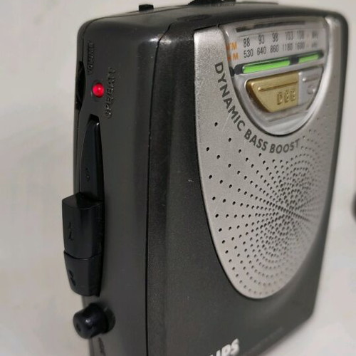 Philips AQ 6563 radio cassette player with open listening