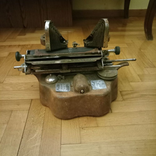 Oliver 9 Bat Wings typewriter used, 1900-1920