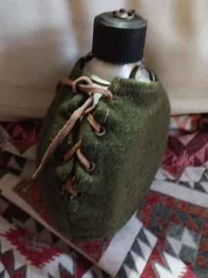 Military metal canteen used, old, very good condition