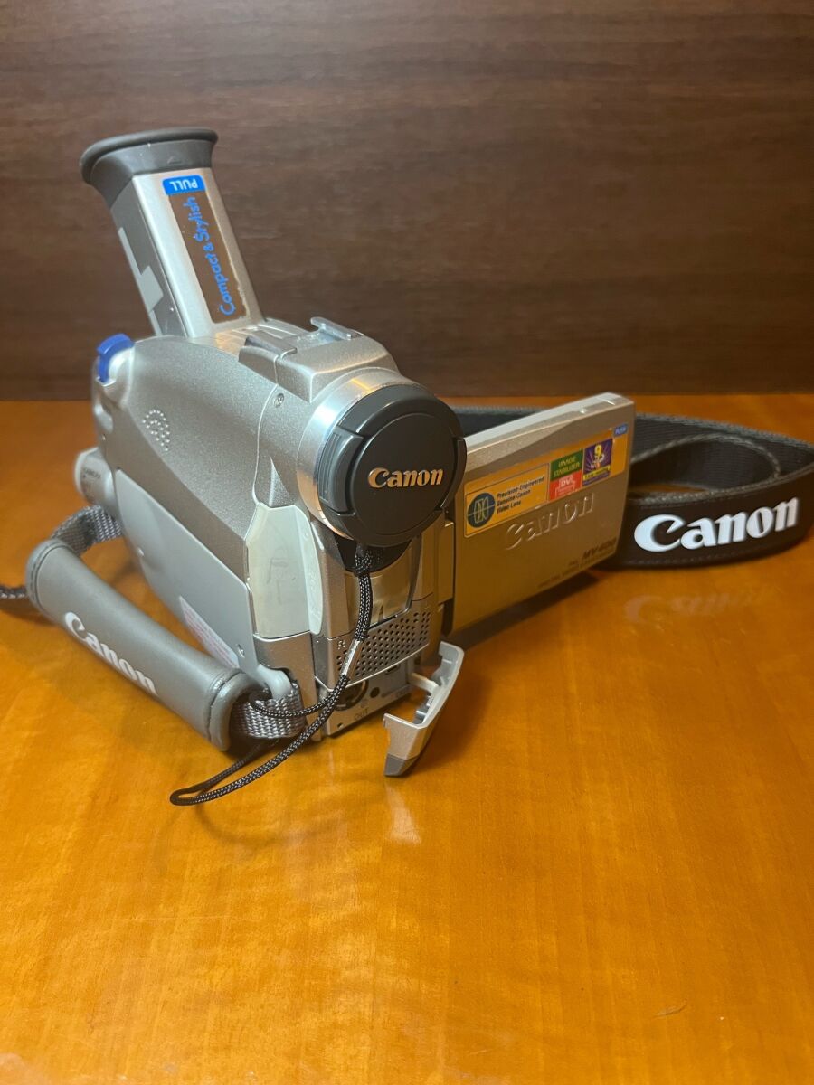 Canon MV400 MiniDV camcorder like new,… - € 77,90 - Vendora.cy