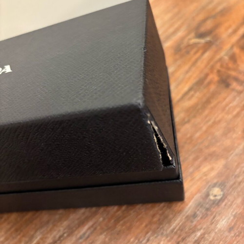 Prada sunglasses like new, black