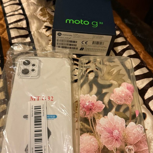 Motorola moto G32 smartphone like new, 6GB RAM 128GB storage, dual SIM