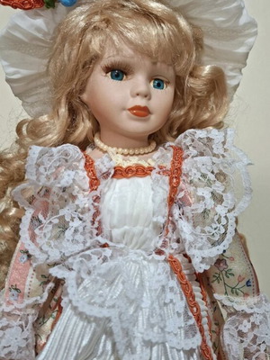 Victorian style porcelain doll, collectible