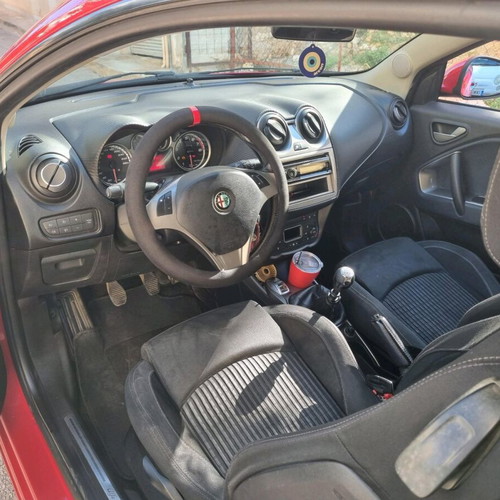 Alfa Romeo Mito 1400 16v 2010 like new, petrol, red coupe