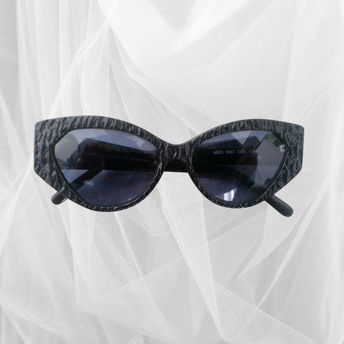 Vogart by Police Vintage Catseye Sunglasses Used Black Model 3087
