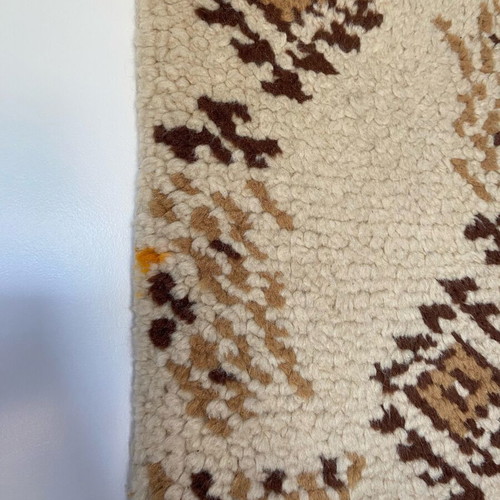 Vintage wool rug in like new condition 46x30cm
