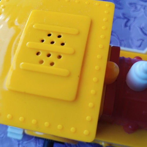 Mickey train vintage with movement and whistle, includes battery