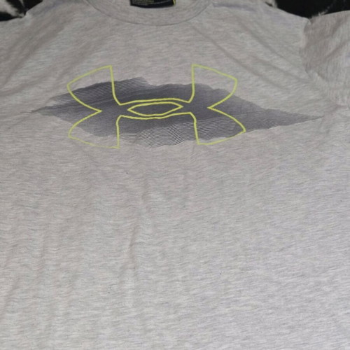 Under Armour t-shirt gray like new, size XXL