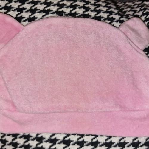 Newborn hat like new, pink, size XS