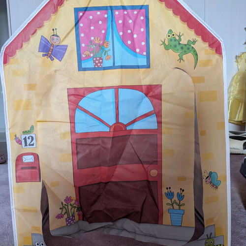 Lisciani Educational Montessori House used with minor damage
